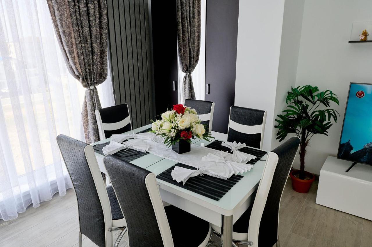 Moon Sea View Apartment - Spa N Pools Resort Mamaia Kültér fotó
