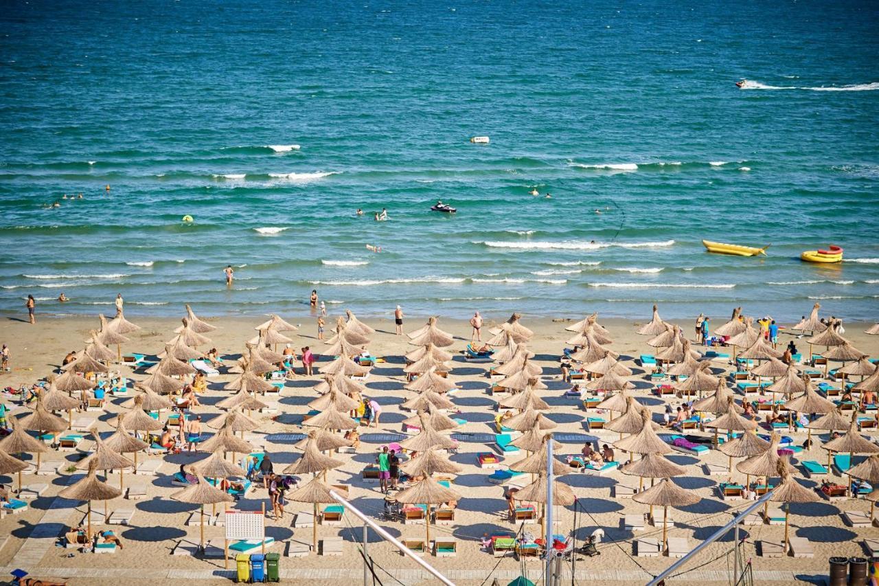 Moon Sea View Apartment - Spa N Pools Resort Mamaia Kültér fotó