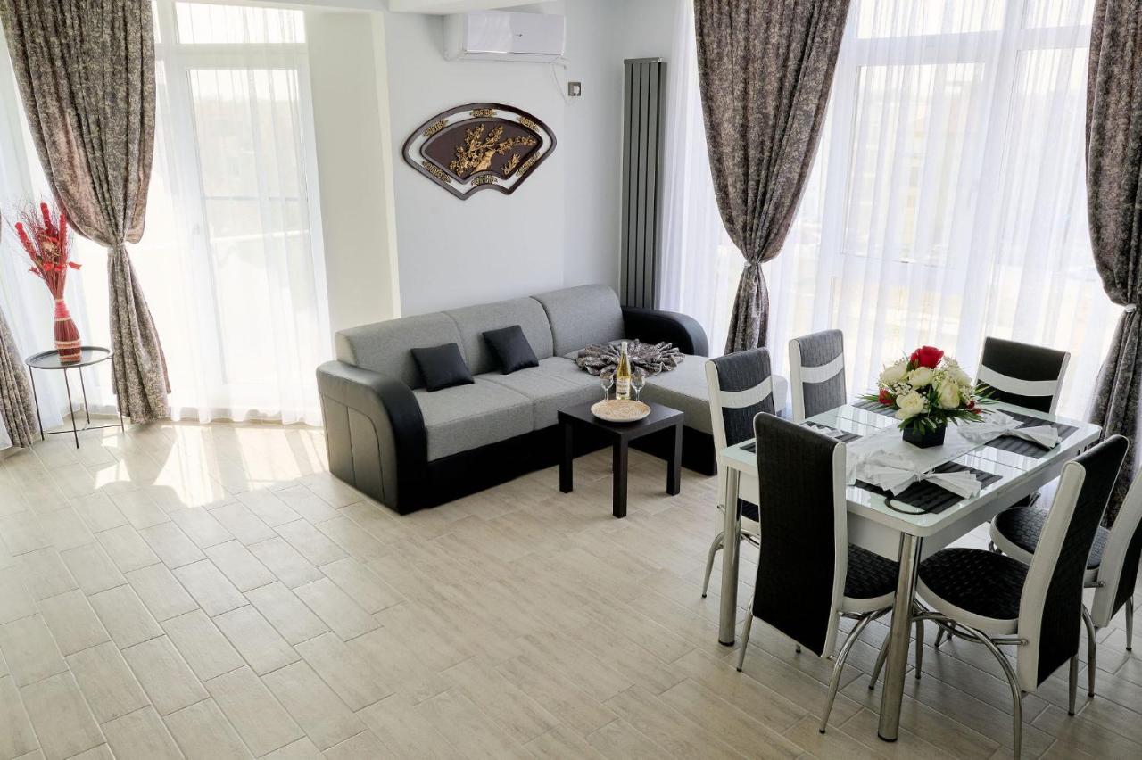 Moon Sea View Apartment - Spa N Pools Resort Mamaia Kültér fotó