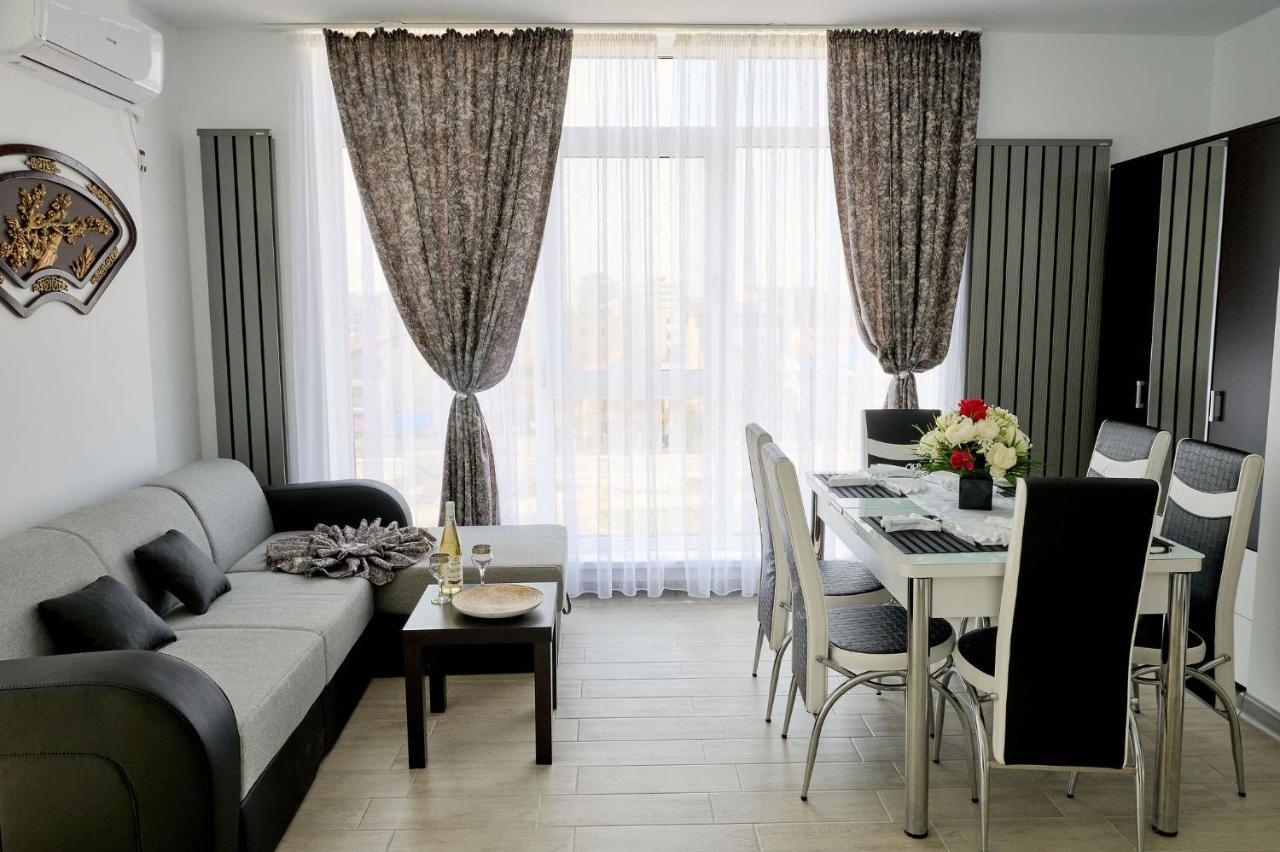 Moon Sea View Apartment - Spa N Pools Resort Mamaia Kültér fotó